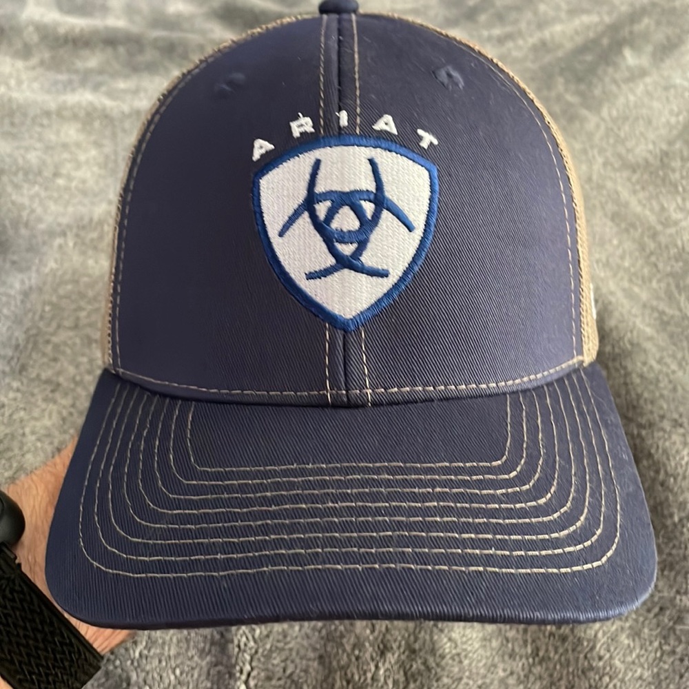 Ariat Snap Back Trucker Hat